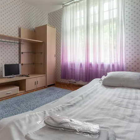 Apartment Spacious 3 Bdrm For 6 Tallinn